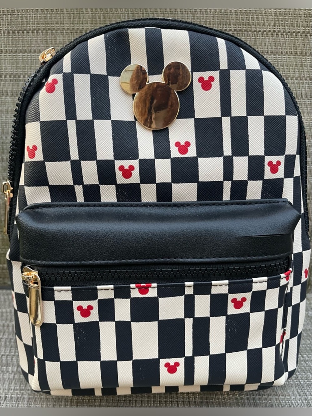 Disney Mickey Mouse Bioworld Backpack Purse Mickey (Brand New)